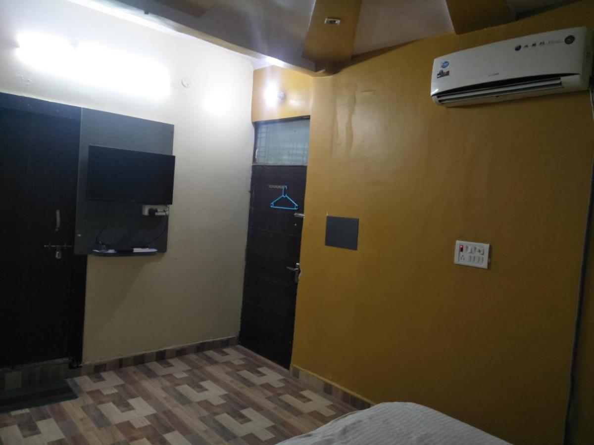 Hotel Shiv Mahima Inn By Wb Inn Allāhābād Junction Eksteriør billede