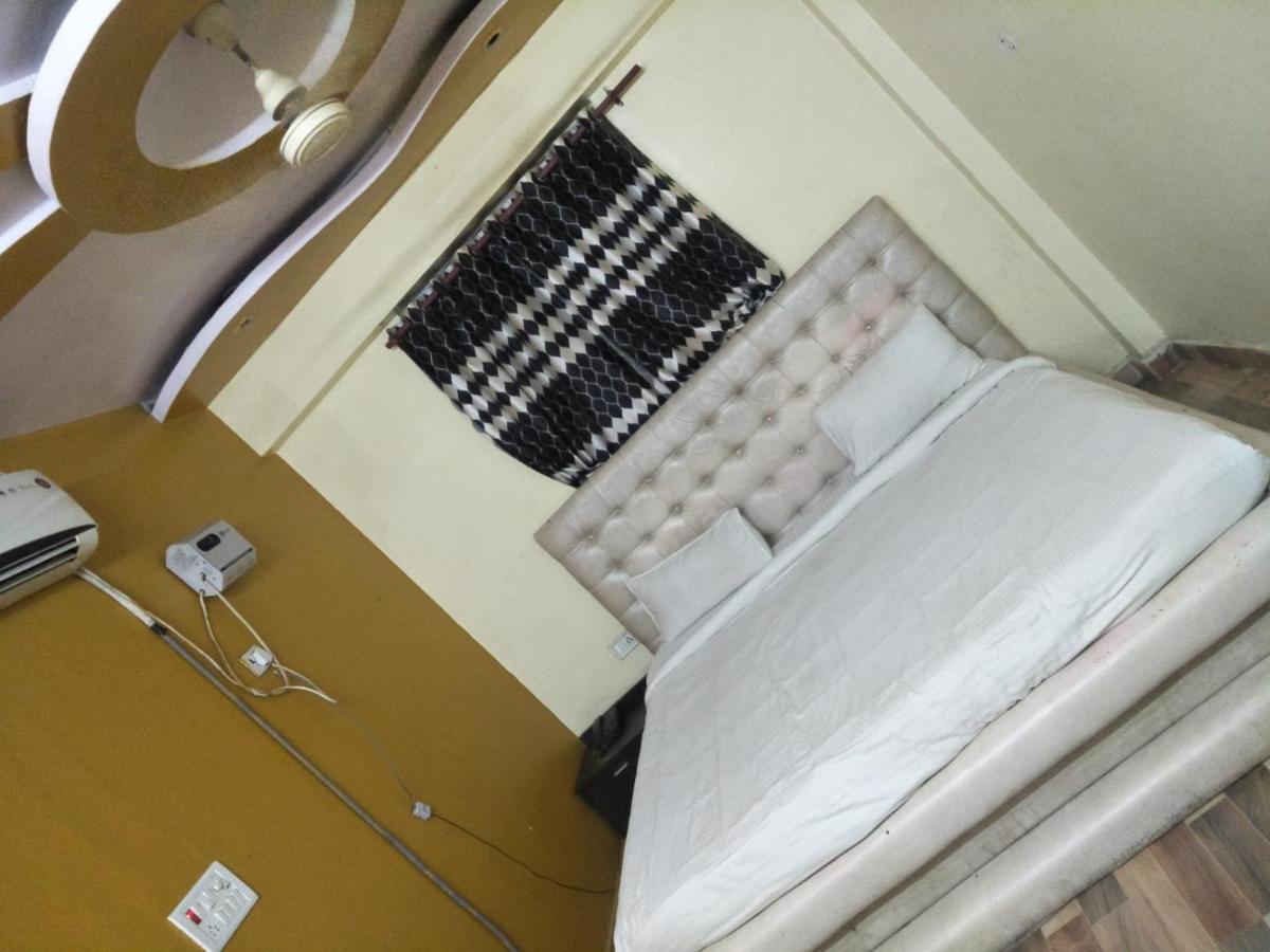 Hotel Shiv Mahima Inn By Wb Inn Allāhābād Junction Eksteriør billede