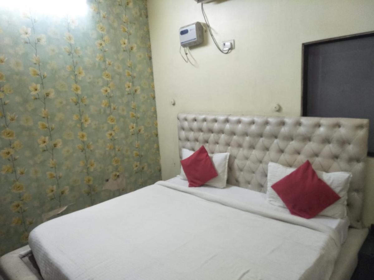 Hotel Shiv Mahima Inn By Wb Inn Allāhābād Junction Eksteriør billede